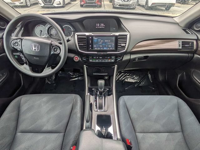 Used 2017 Honda Accord EX image 15