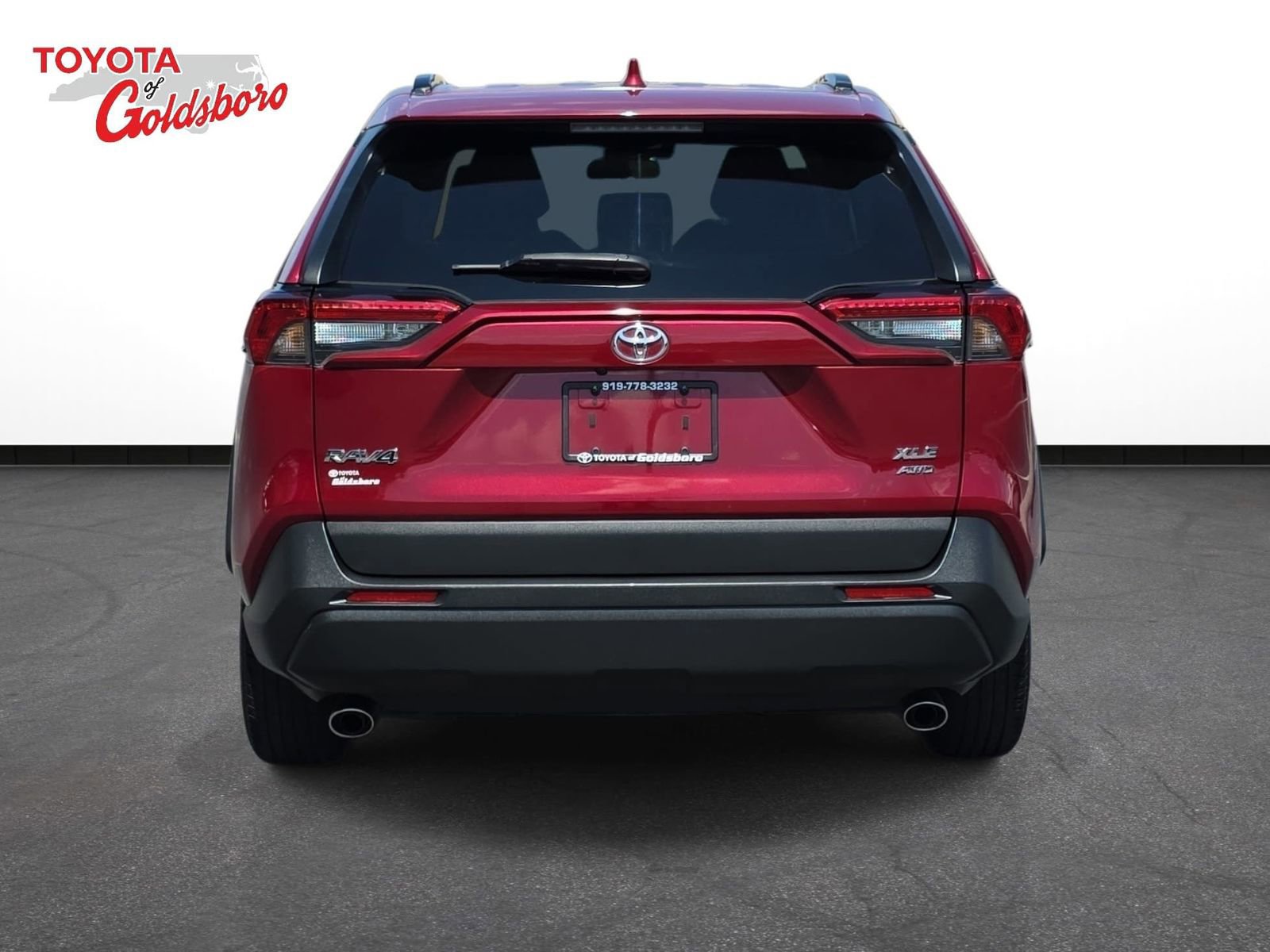 Used 2022 Toyota RAV4 XLE w/ Convenience Package AWD/4WD image 6