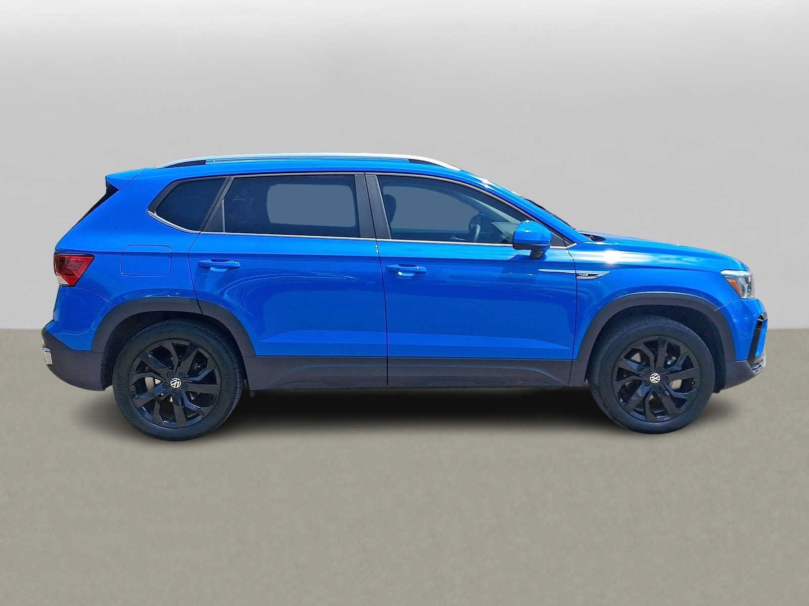 Used 2023 Volkswagen Taos SE AWD/4WD image 32