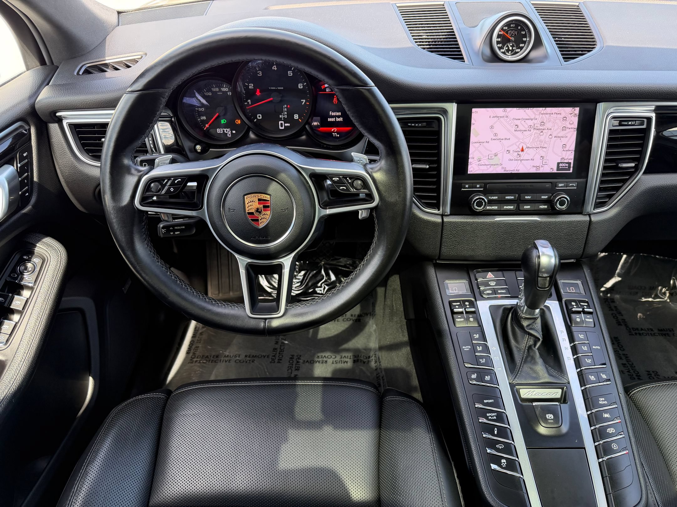 Used 2018 Porsche Macan Sport Edition AWD/4WD image 29