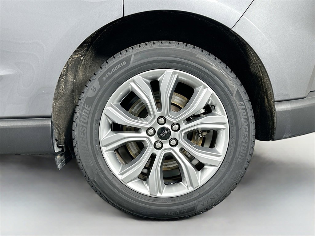 Used 2024 Ford Edge Titanium image 29