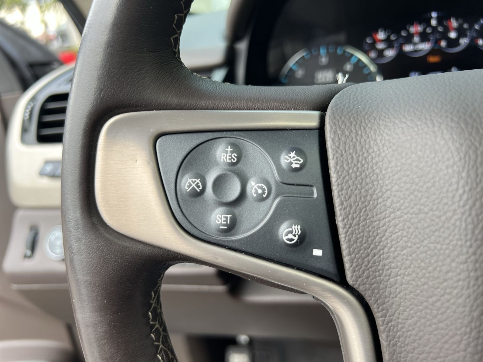 Used 2020 GMC Yukon Denali w/ Denali Ultimate Package AWD/4WD image 38
