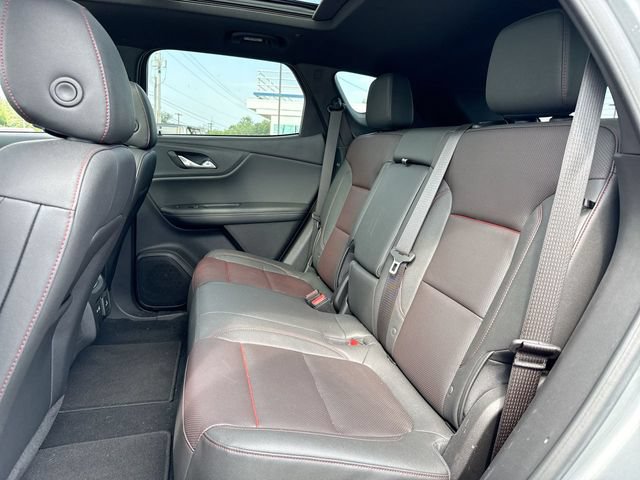 Used 2023 Chevrolet Blazer RS w/ Driver Confidence II Package FWD image 23