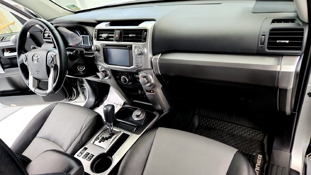 Certified 2017 Toyota 4Runner SR5 Premium AWD/4WD image 15