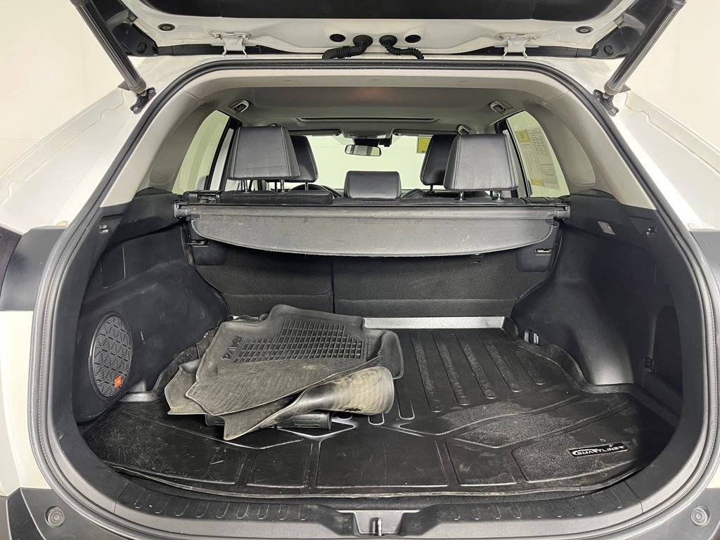 Used 2021 Toyota RAV4 XLE Premium image 22