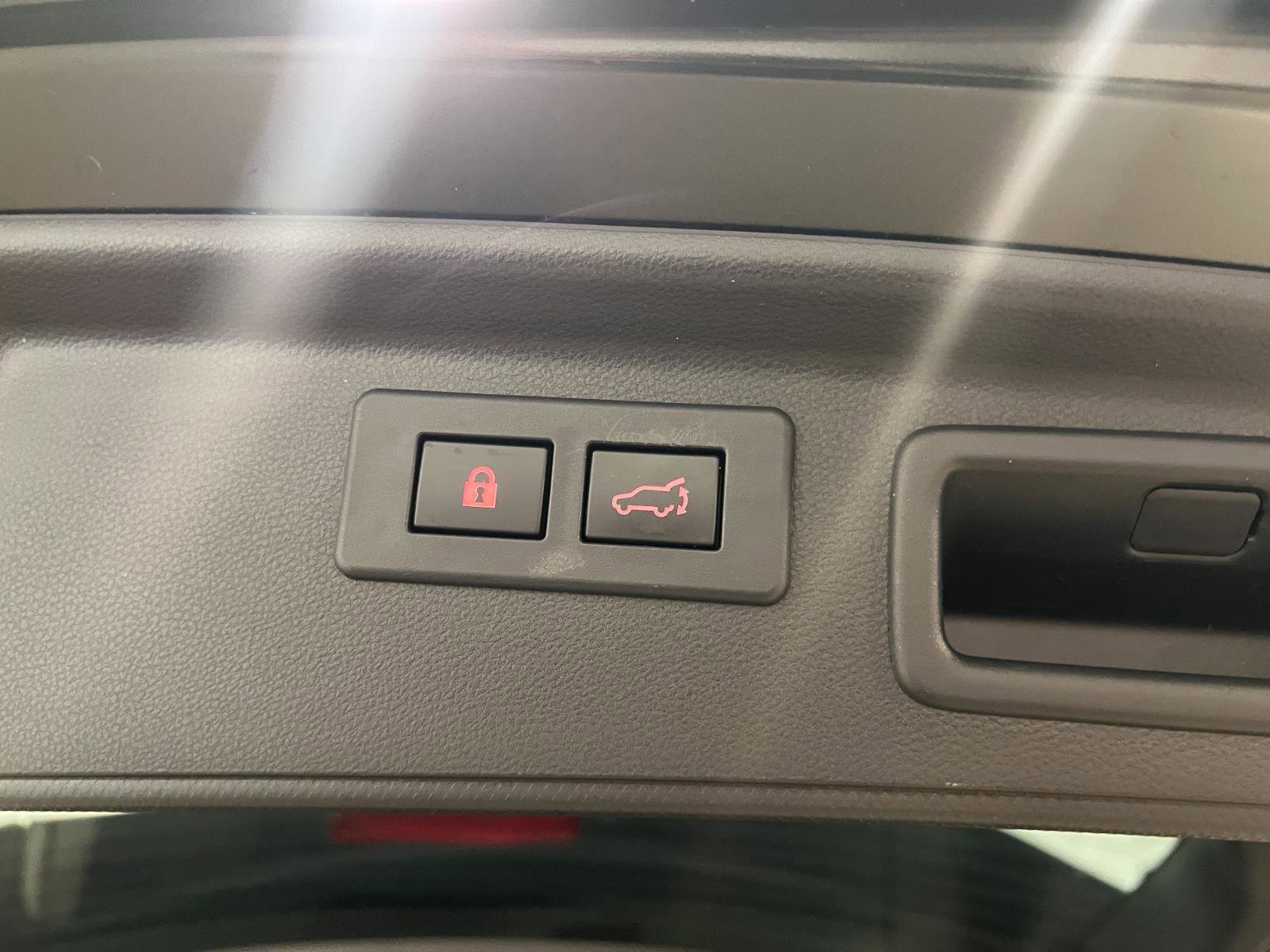 Used 2023 Subaru Forester Touring image 37