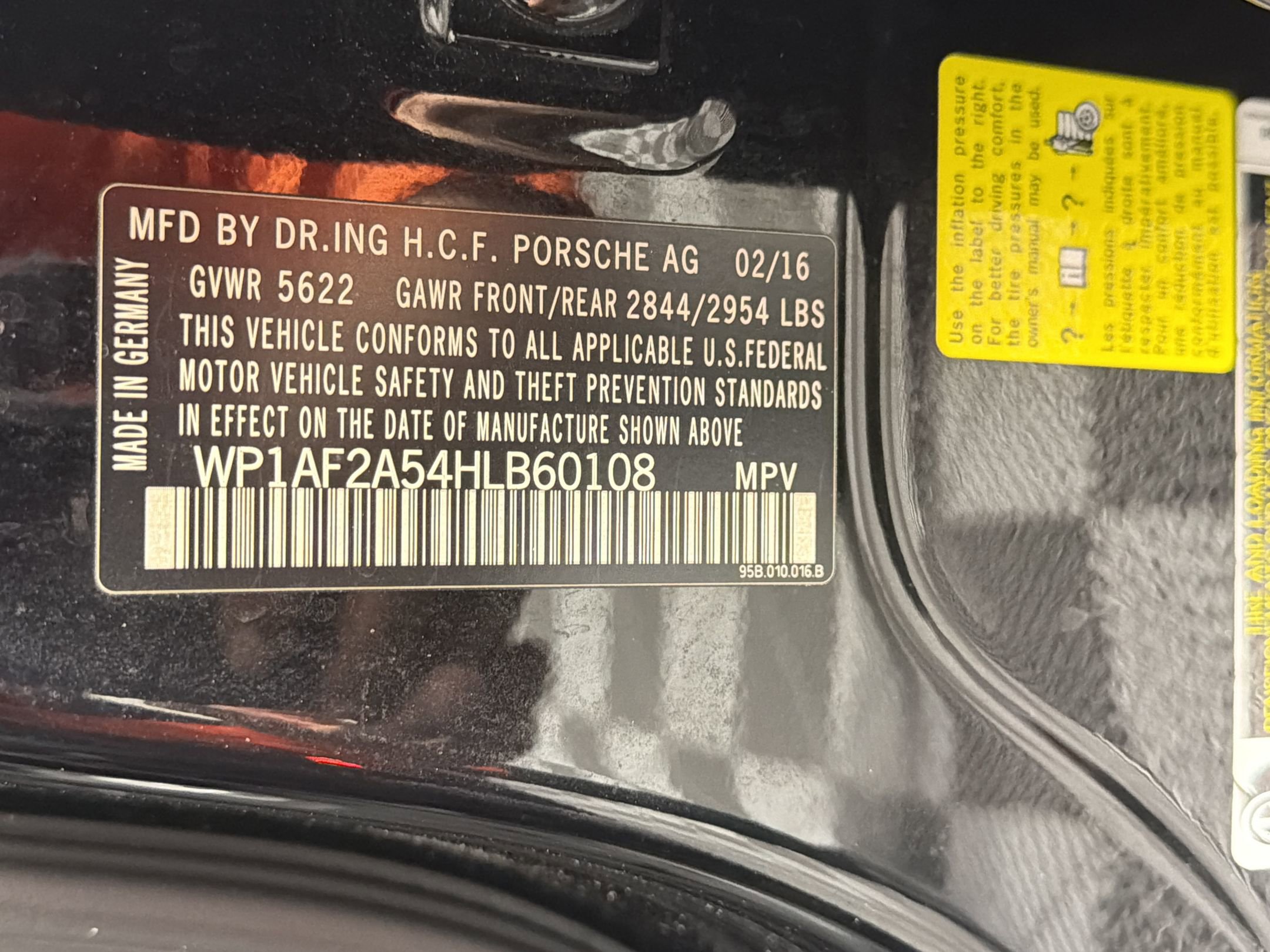 Used 2017 Porsche Macan Turbo AWD/4WD image 20