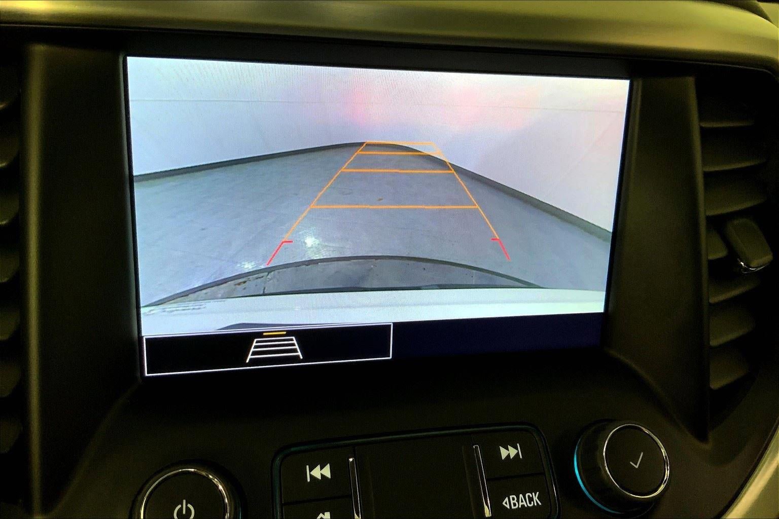 Used 2023 GMC Acadia SLE w/ Driver Convenience Package image 22