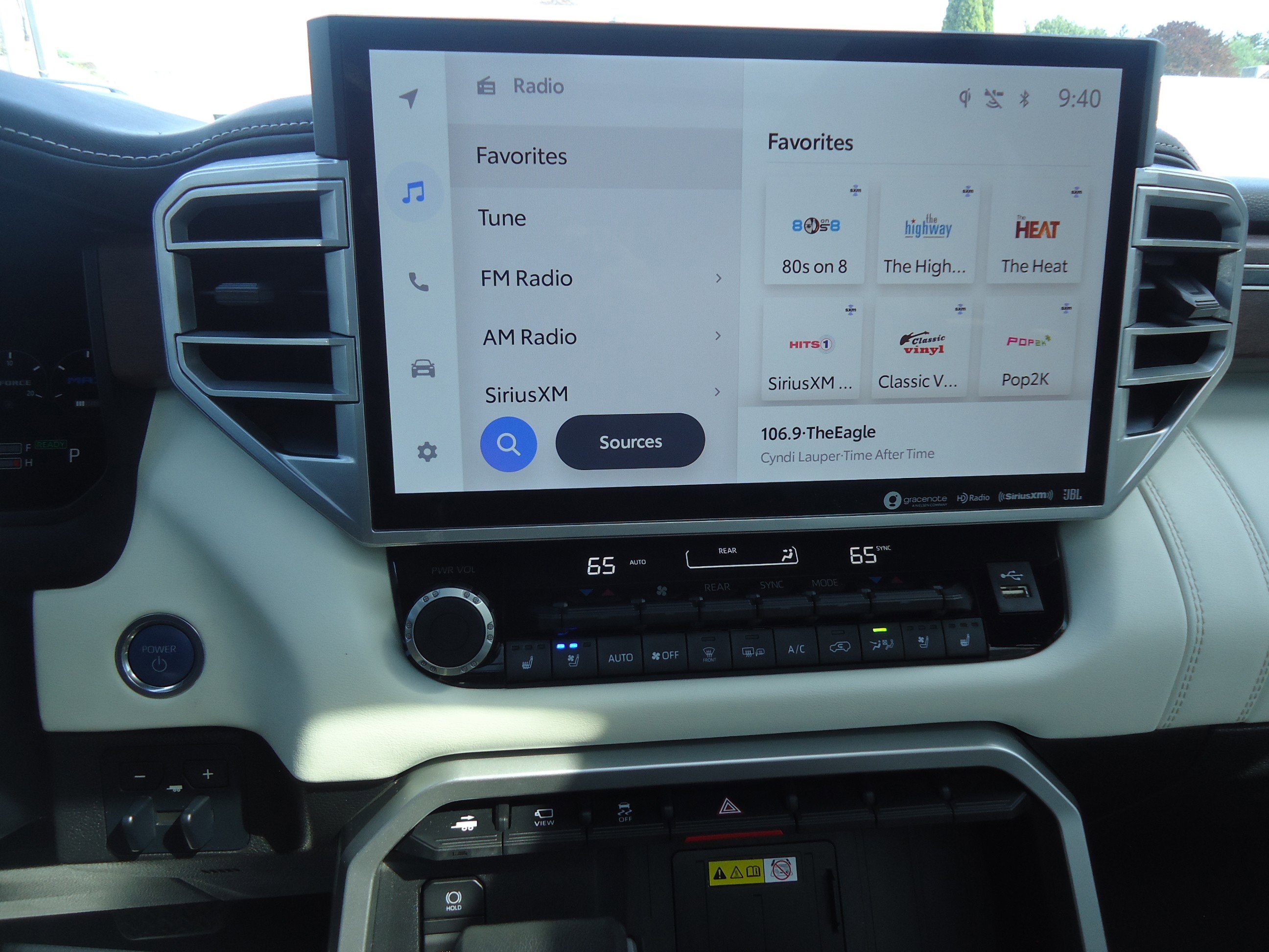 Used 2023 Toyota Sequoia Capstone AWD/4WD image 17