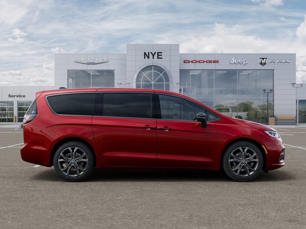 New 2026 Chrysler Pacifica Select AWD/4WD image 22