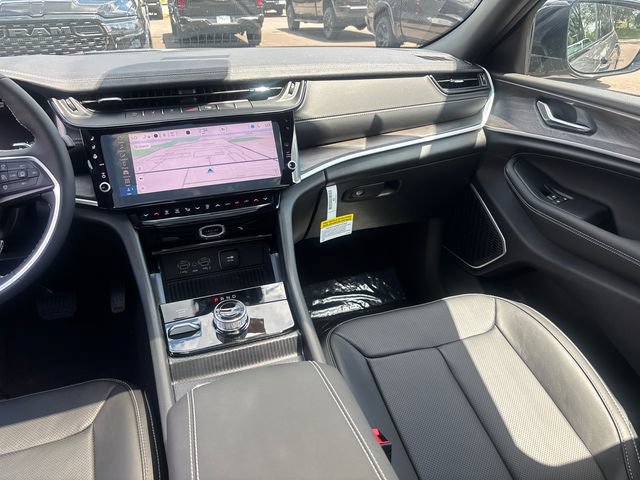 New 2026 Jeep Grand Cherokee Limited AWD/4WD image 12