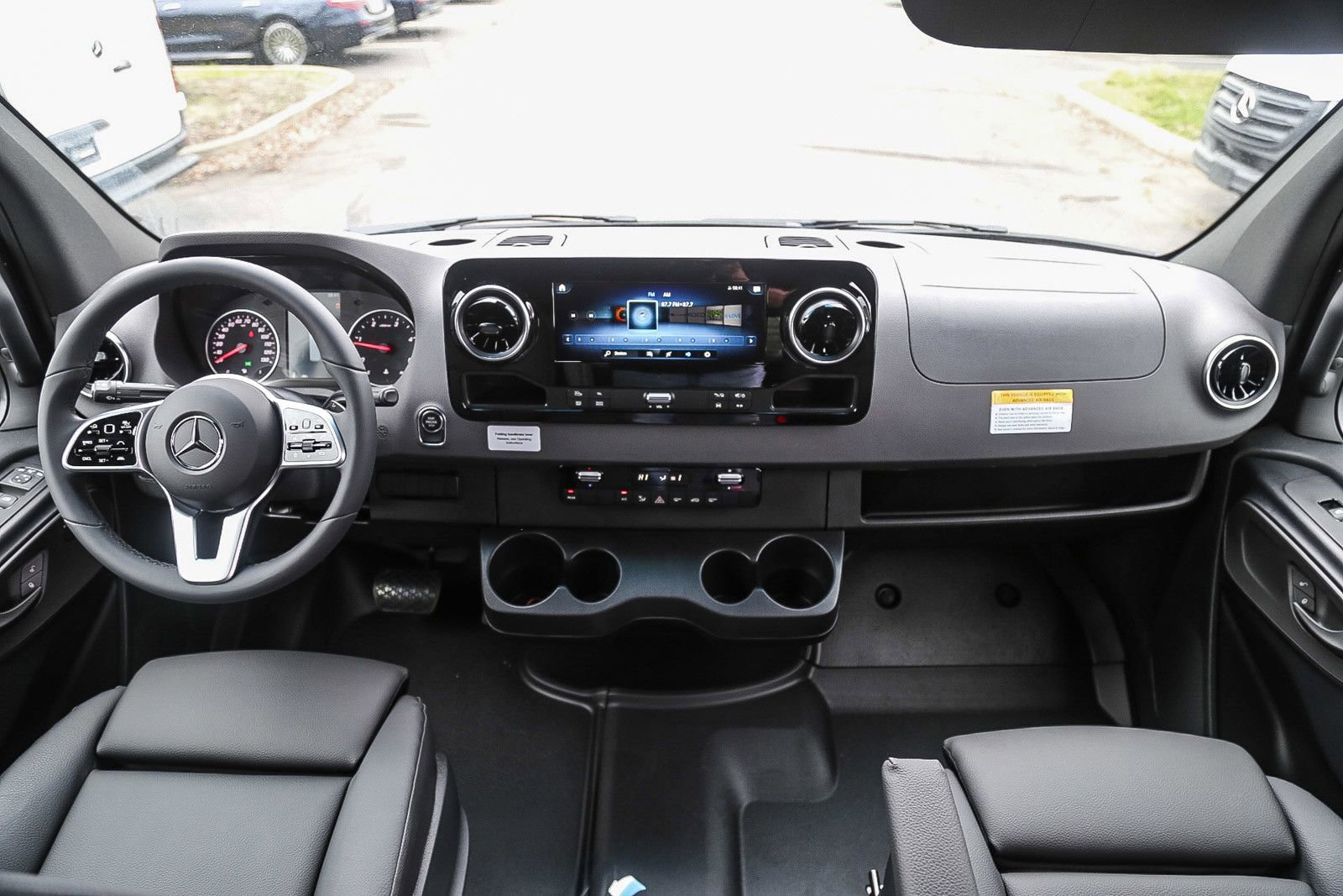 New 2024 Mercedes-Benz Sprinter 144 Cargo image 9