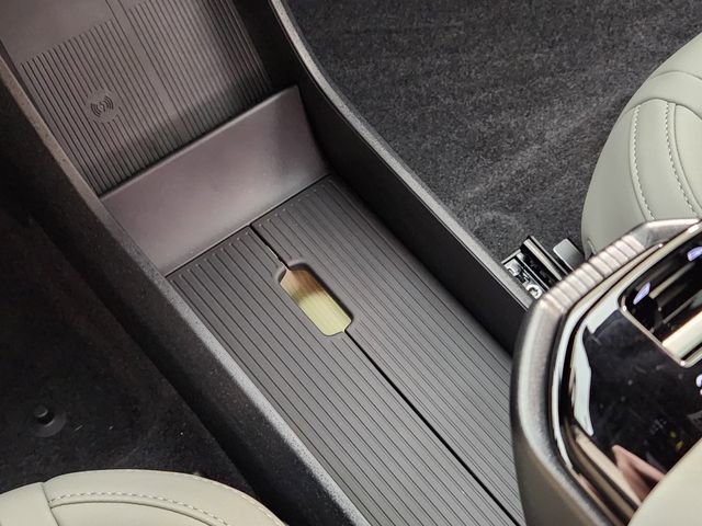 New 2026 Volvo EX30 Cross Country Ultra w/ Protection Package Premier image 19