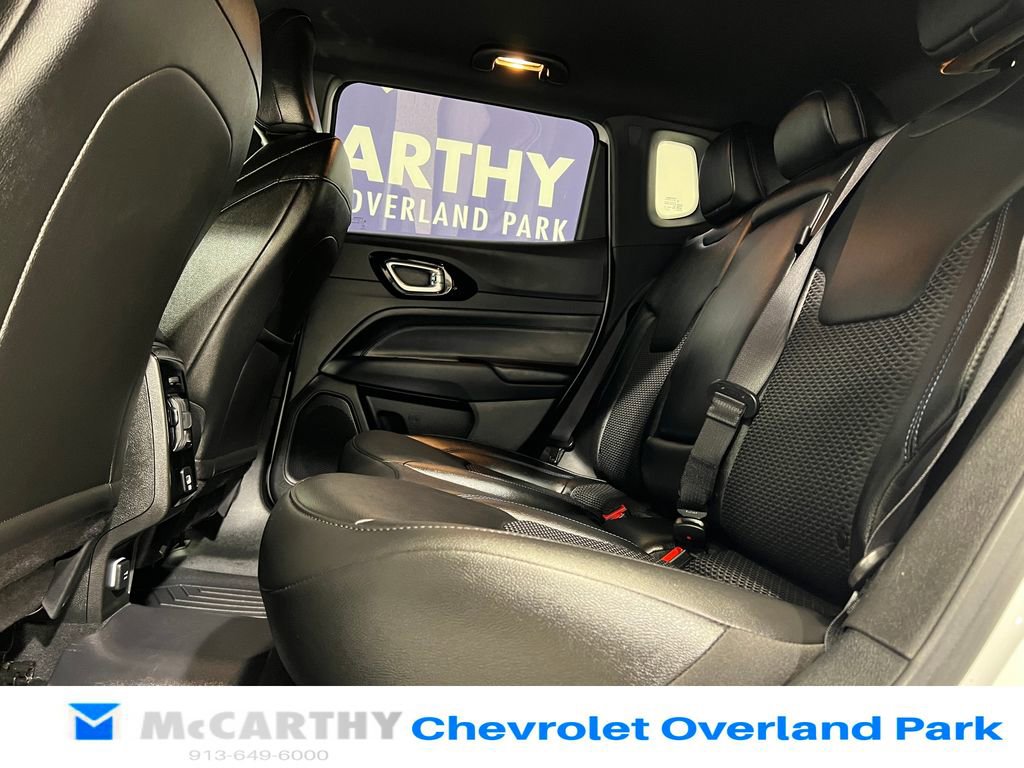 Used 2025 Jeep Compass Latitude w/ Altitude Special Edition image 24