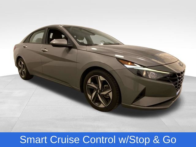 Used 2023 Hyundai Elantra SEL w/ Convenience Package image 6