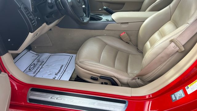 Used 2007 Chevrolet Corvette Coupe w/ Preferred Equipment Group RWD image 24