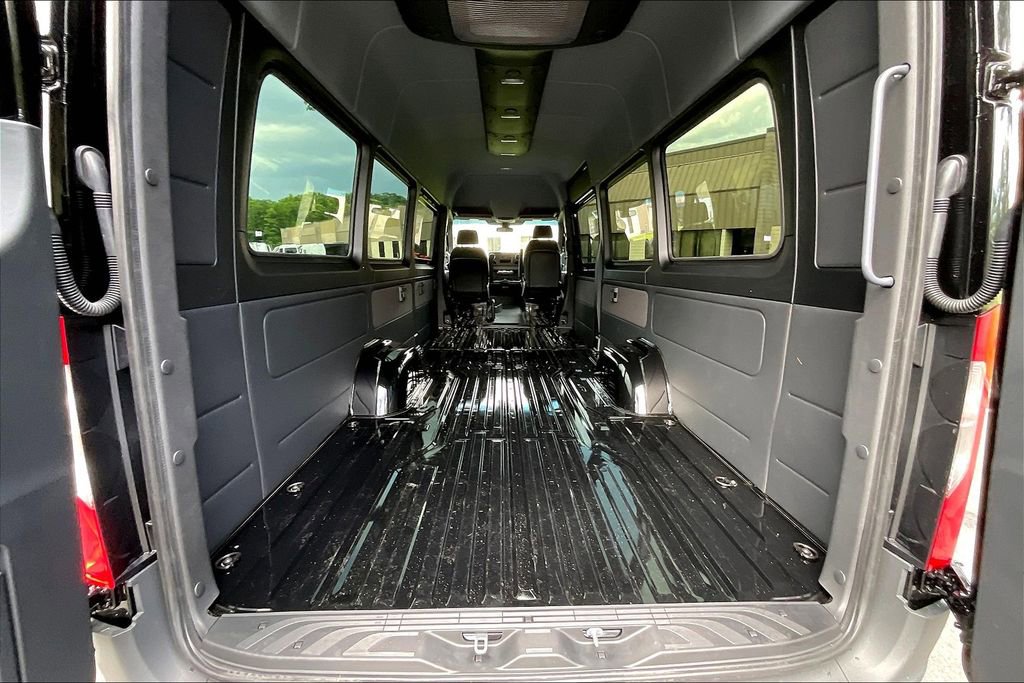 New 2025 Mercedes-Benz Sprinter 3500 image 9