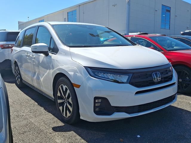 Used 2025 Honda Odyssey EX-L image 3