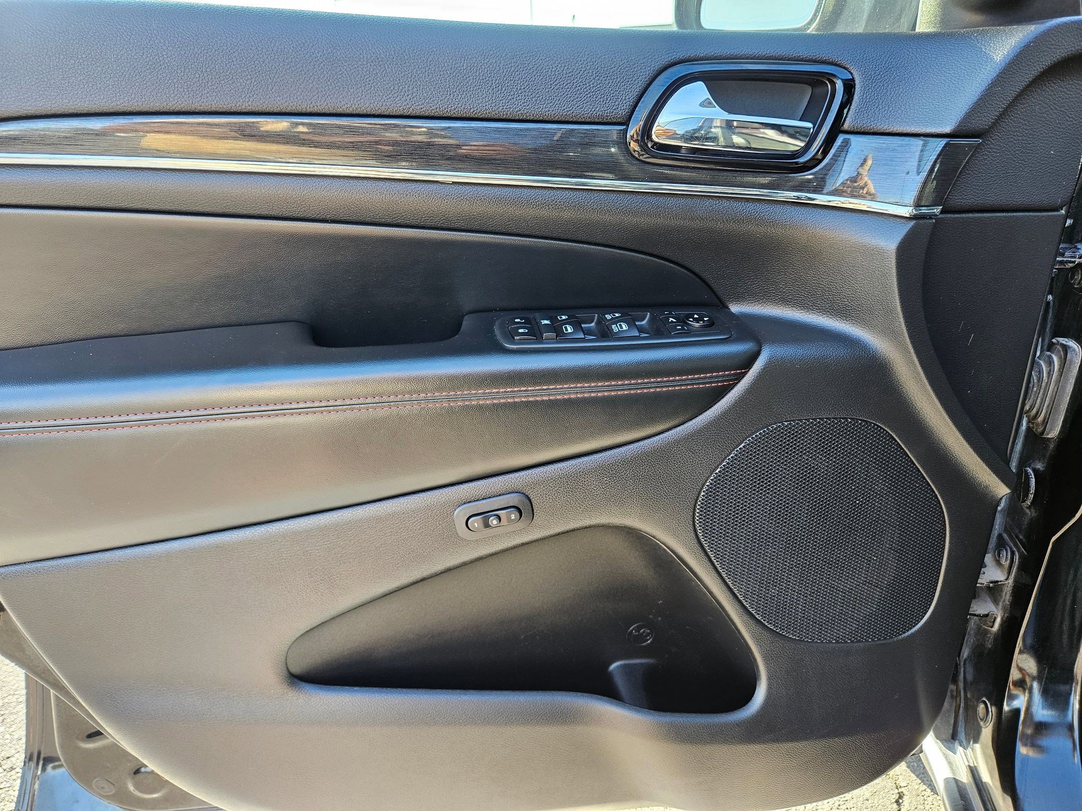 Used 2020 Jeep Grand Cherokee Trailhawk AWD/4WD image 14