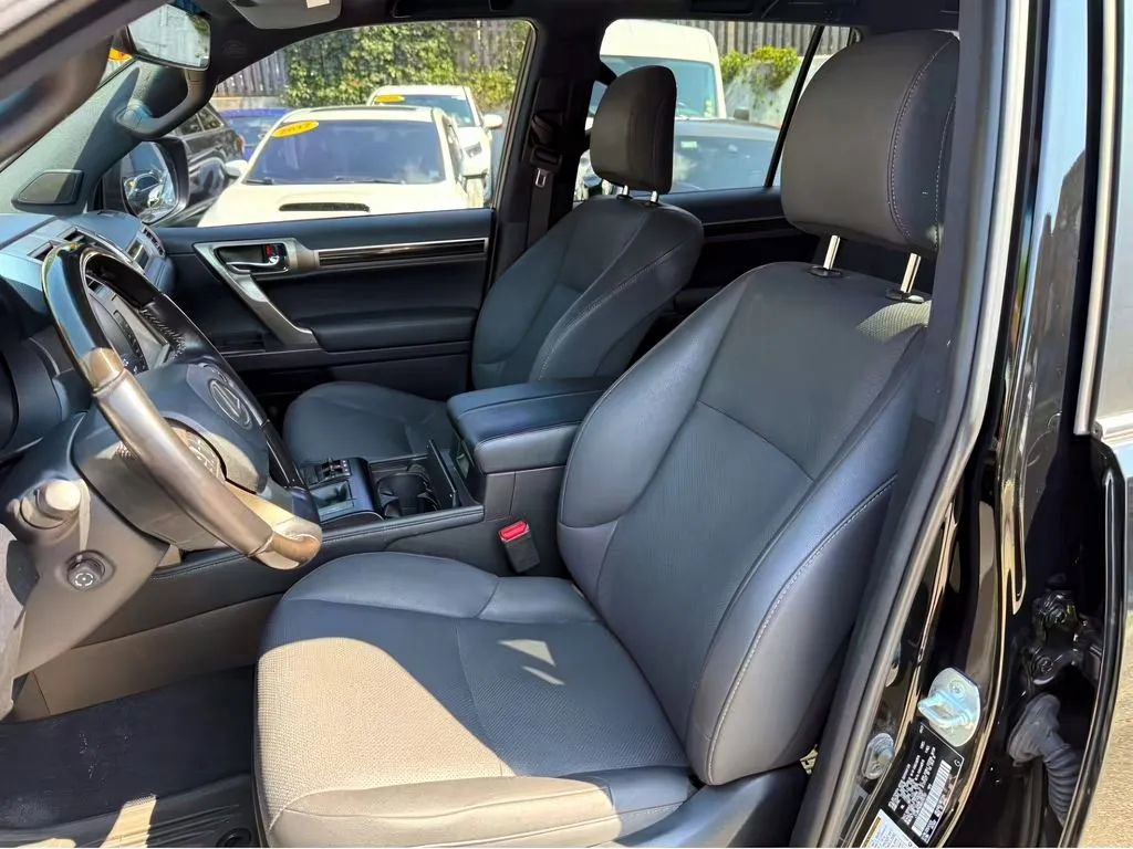 Used 2021 Lexus GX 460 Premium image 9