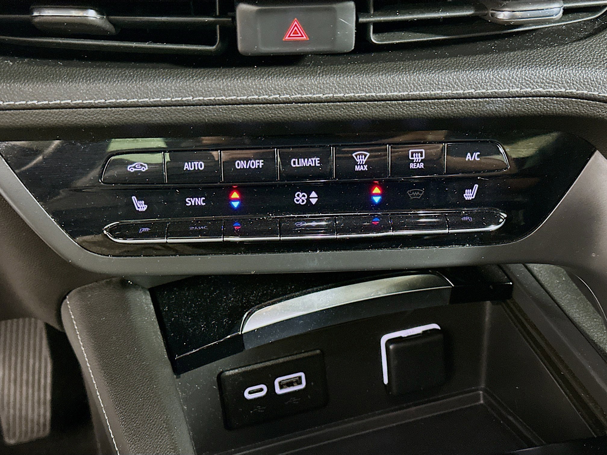 Used 2022 Buick Envision Preferred image 23