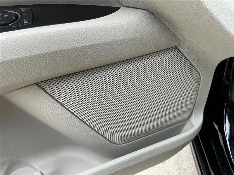 Used 2017 Ford Fusion Platinum image 25