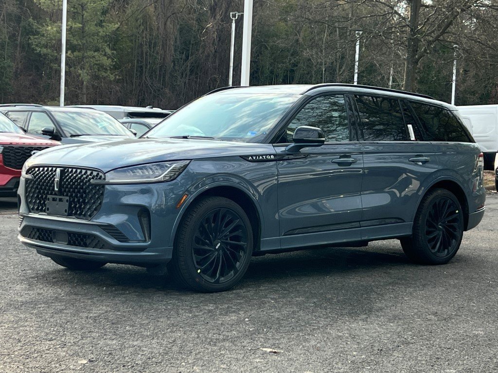 New 2026 Lincoln Aviator Reserve w/ Luxury Package AWD/4WD image 2