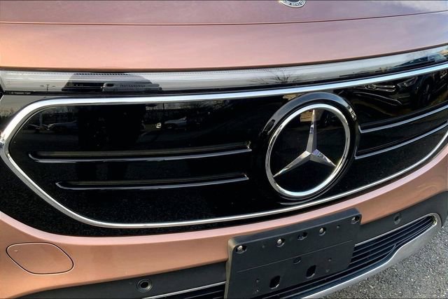 Certified 2022 Mercedes-Benz EQB 350 4MATIC image 27