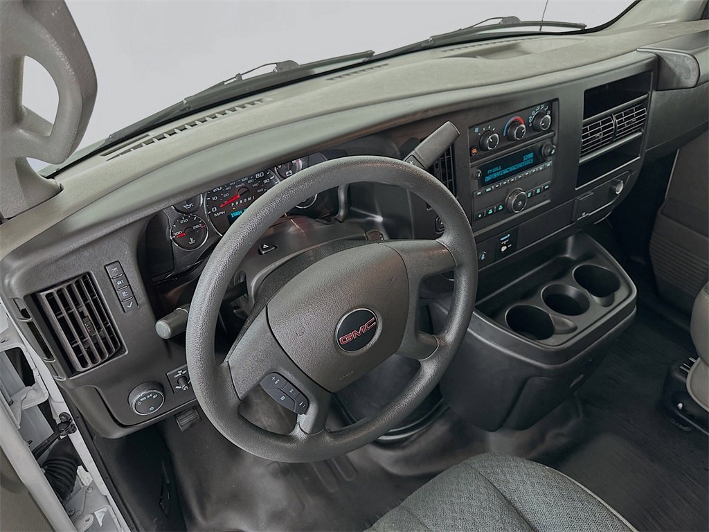 Used 2023 GMC Savana 2500 w/ Driver Convenience Package image 9