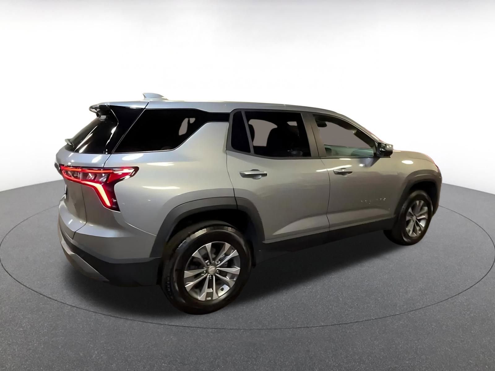 Used 2025 Chevrolet Equinox LT image 15