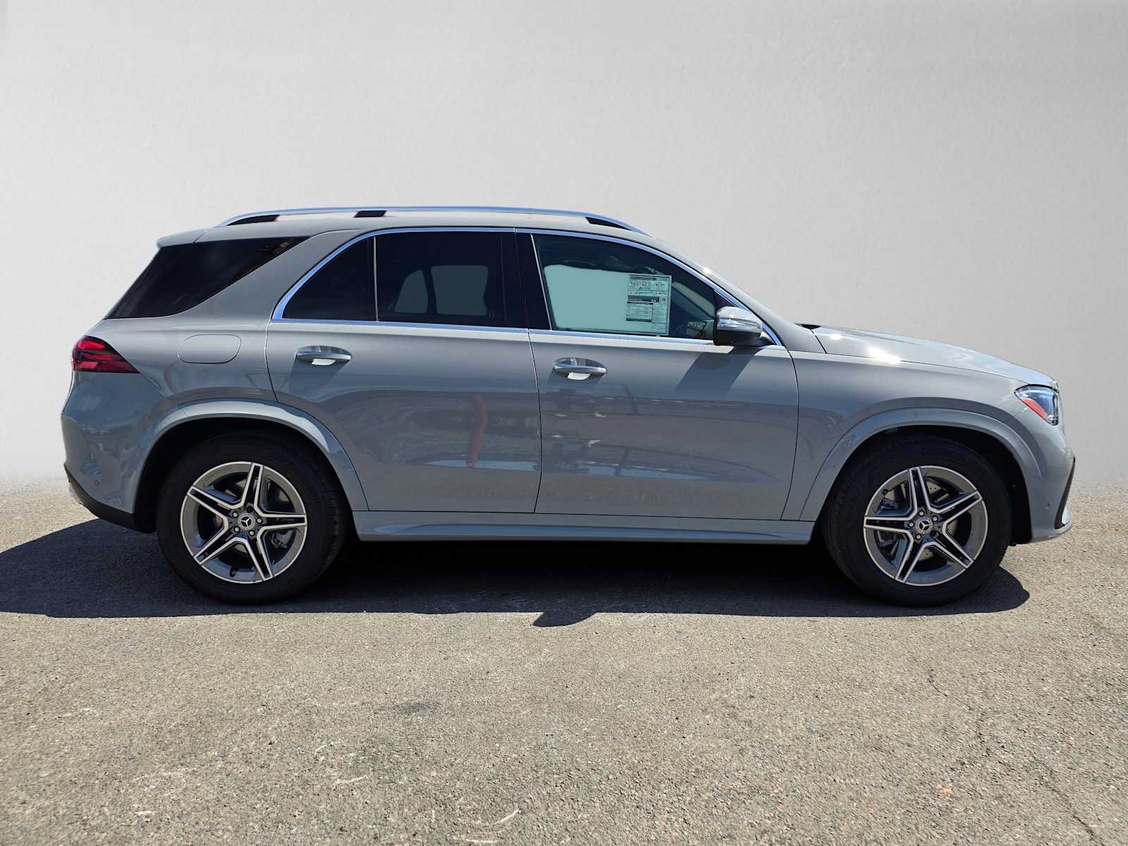 New 2026 Mercedes-Benz GLE 450e 4MATIC image 2