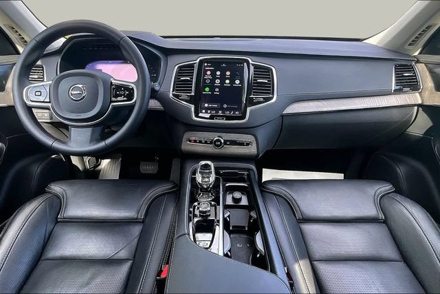 Used 2023 Volvo XC90 T8 Ultimate AWD/4WD image 9