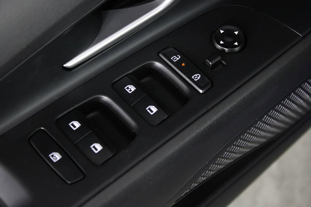 Certified 2024 Hyundai Elantra SEL FWD image 23