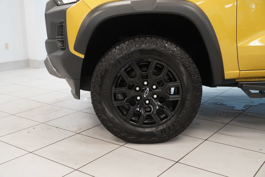 Used 2023 Chevrolet Colorado Trail Boss w/ Advanced Trailering Package AWD/4WD image 17