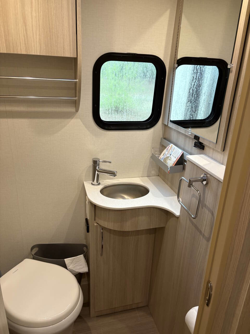 Used 2020 Ford Transit 350 DRW w/ Motorhome Prep Package RWD image 17