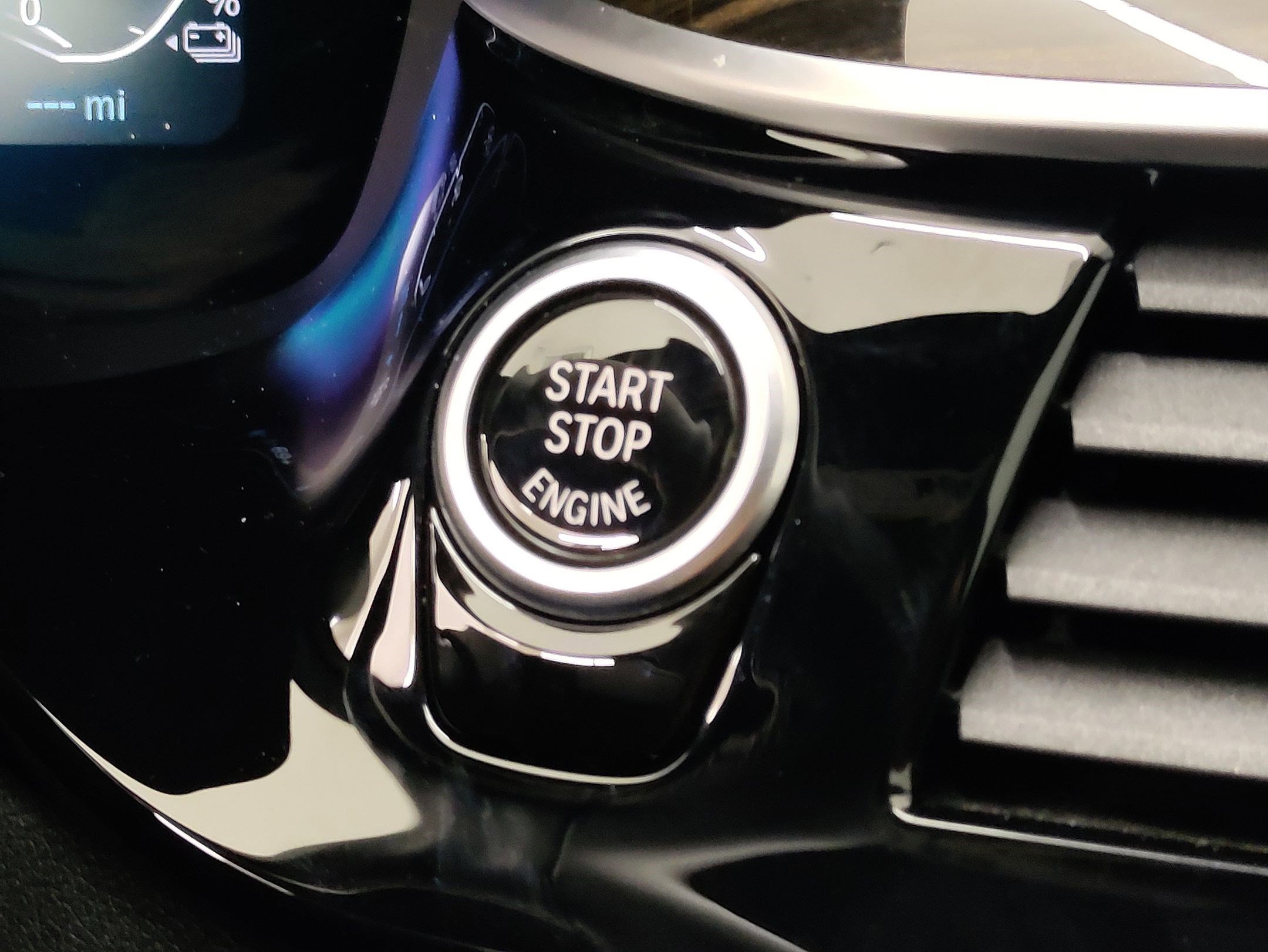 Certified 2023 BMW 530e image 24