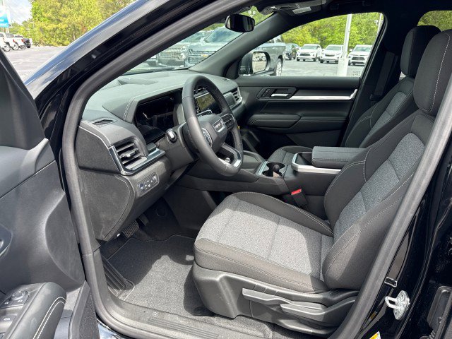 New 2025 GMC Terrain Elevation image 18