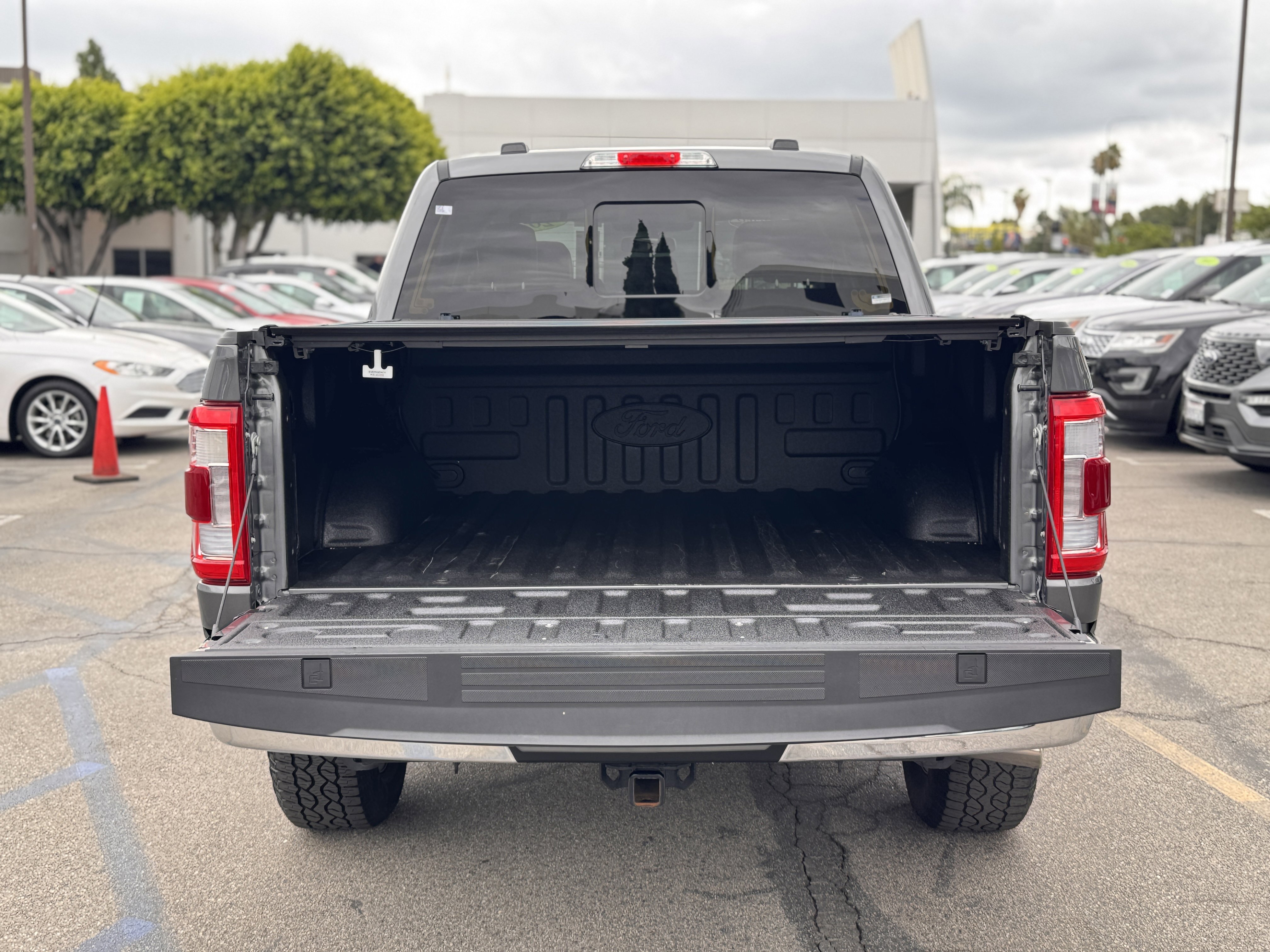 Certified 2022 Ford F150 Lariat w/ Equipment Group 502A High image 10