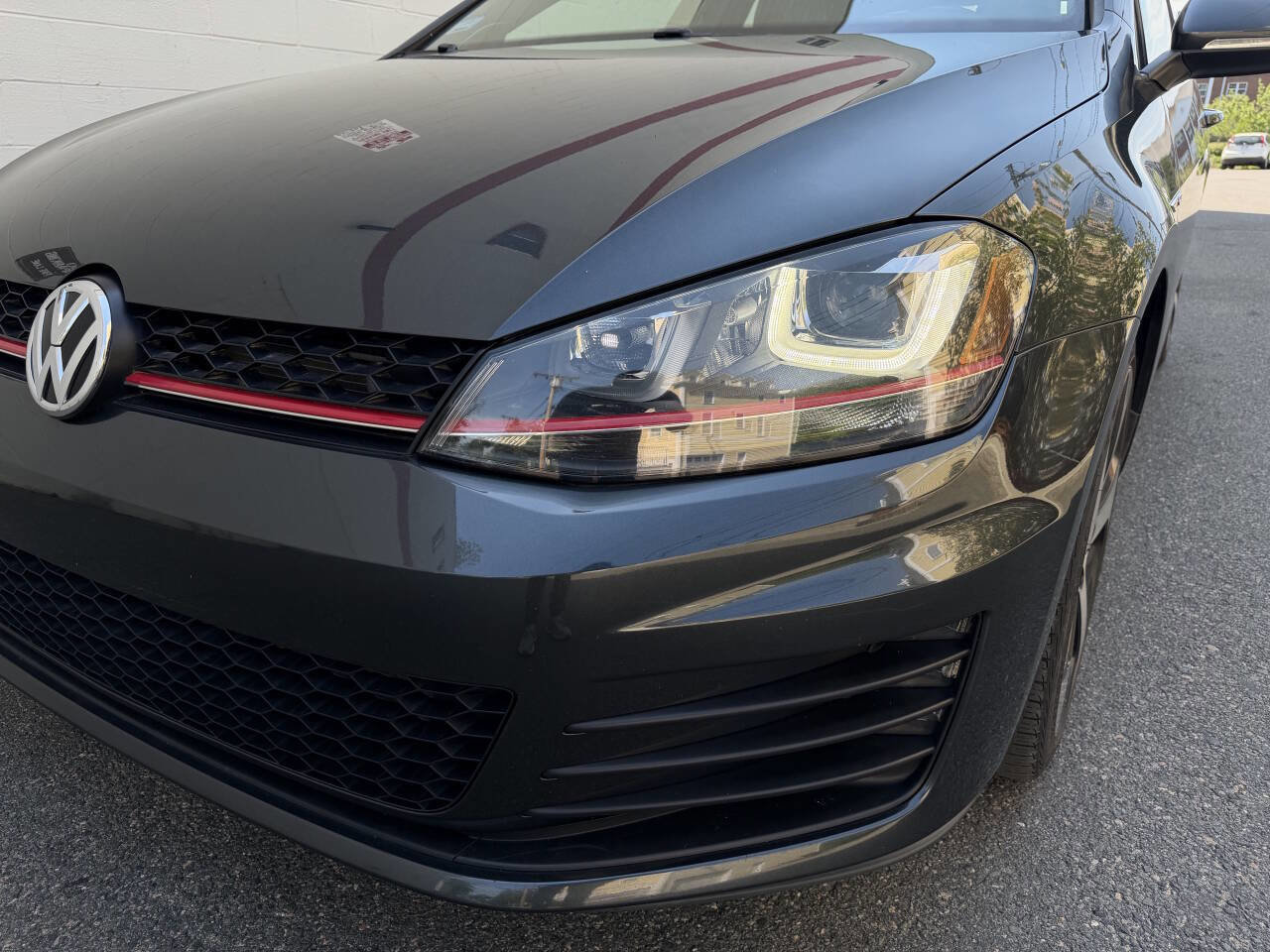 Used 2015 Volkswagen GTI SE w/ Lighting Package (SEL) FWD image 9