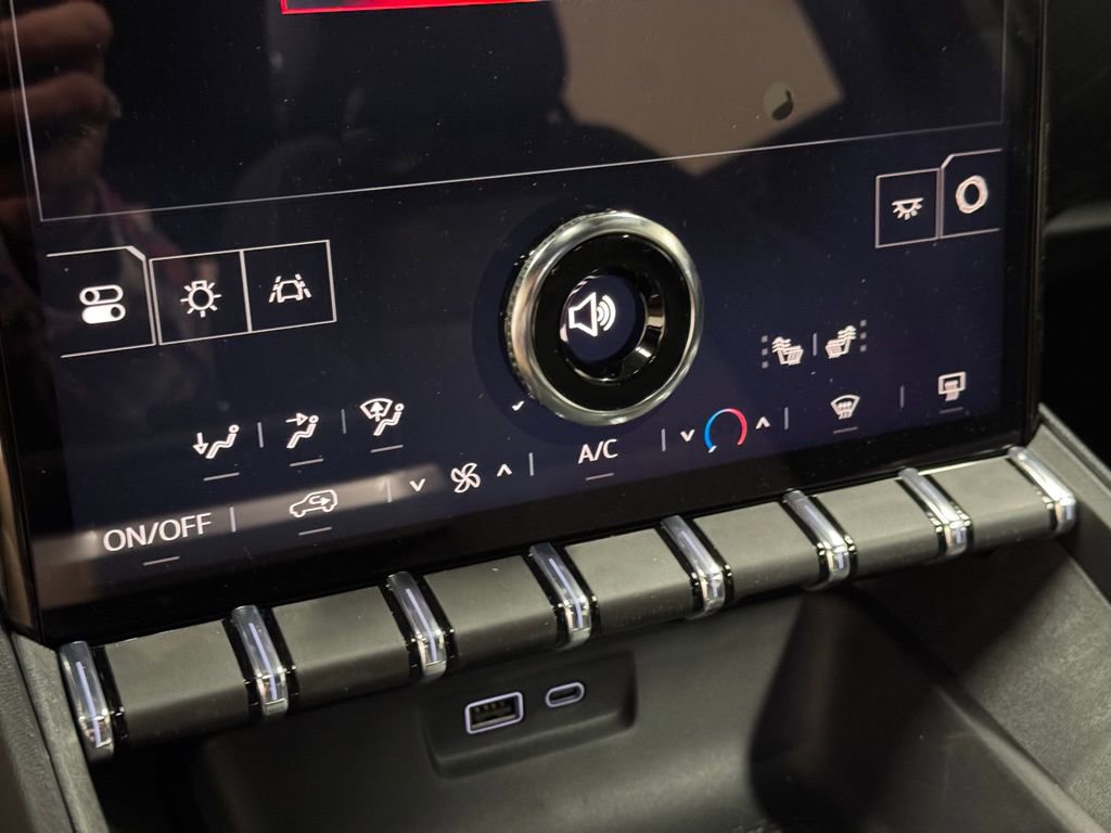 New 2025 GMC Terrain Elevation image 25