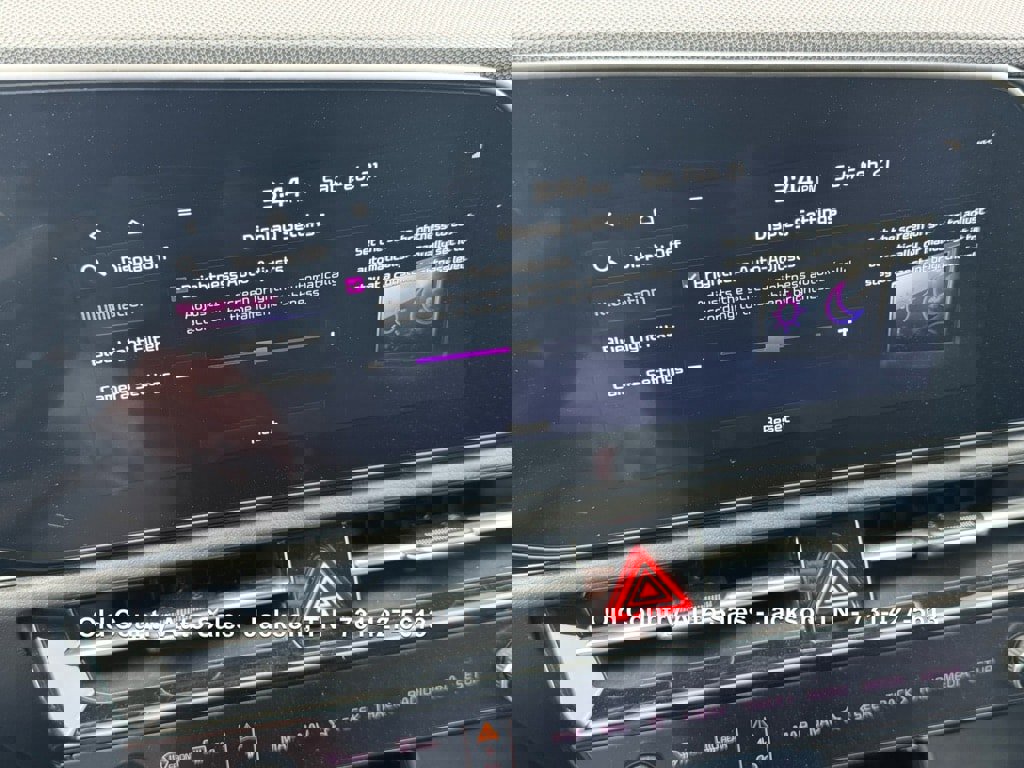 Used 2023 Kia Niro EX Touring image 74