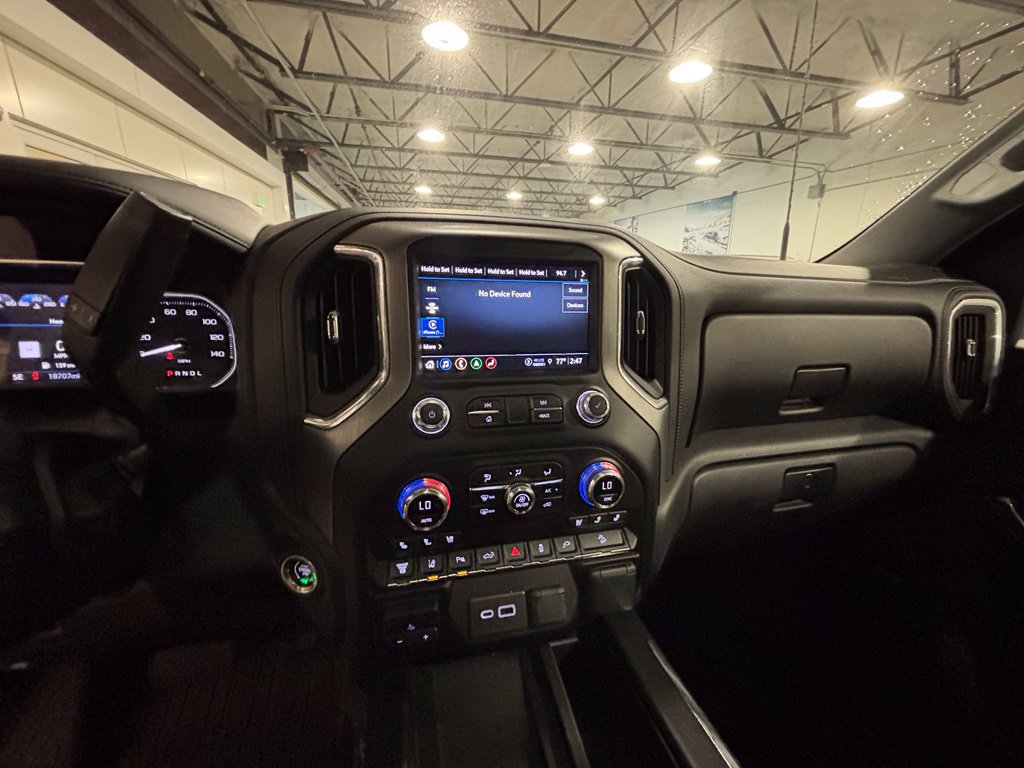 Used 2021 GMC Sierra 3500 Denali w/ Denali Ultimate Package AWD/4WD image 17