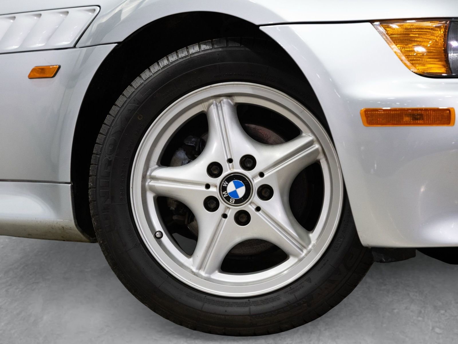 Used 1997 BMW Z3 1.9 RWD image 8