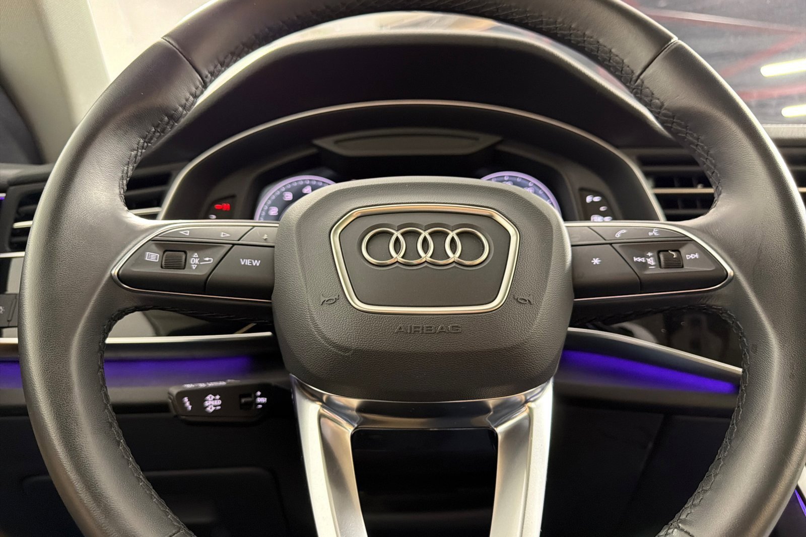 Used 2023 Audi Q8 Premium Plus AWD/4WD image 23