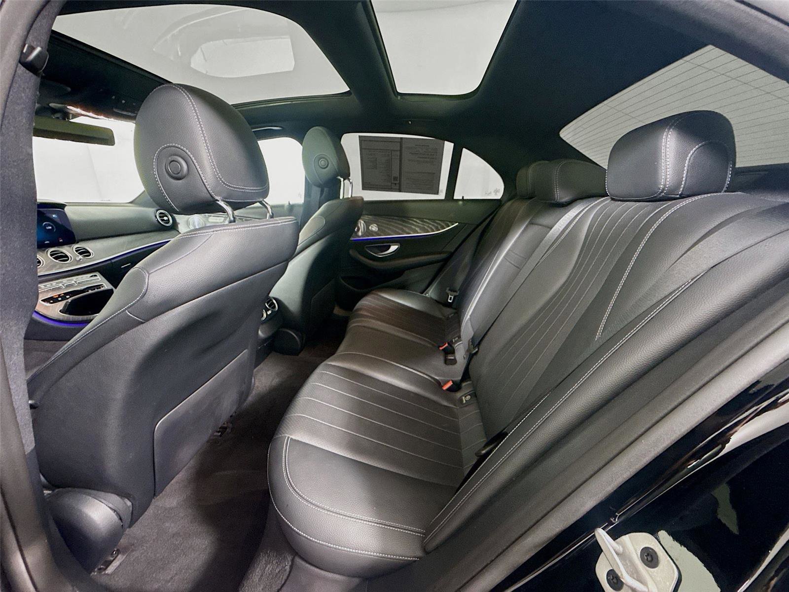 Used 2021 Mercedes-Benz E 350 Sedan w/ Premium Package image 17