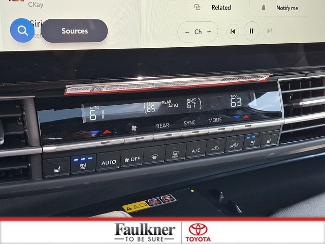 Certified 2025 Toyota Sienna Platinum AWD/4WD image 16