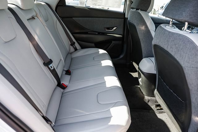 New 2026 Hyundai Elantra Limited FWD image 22