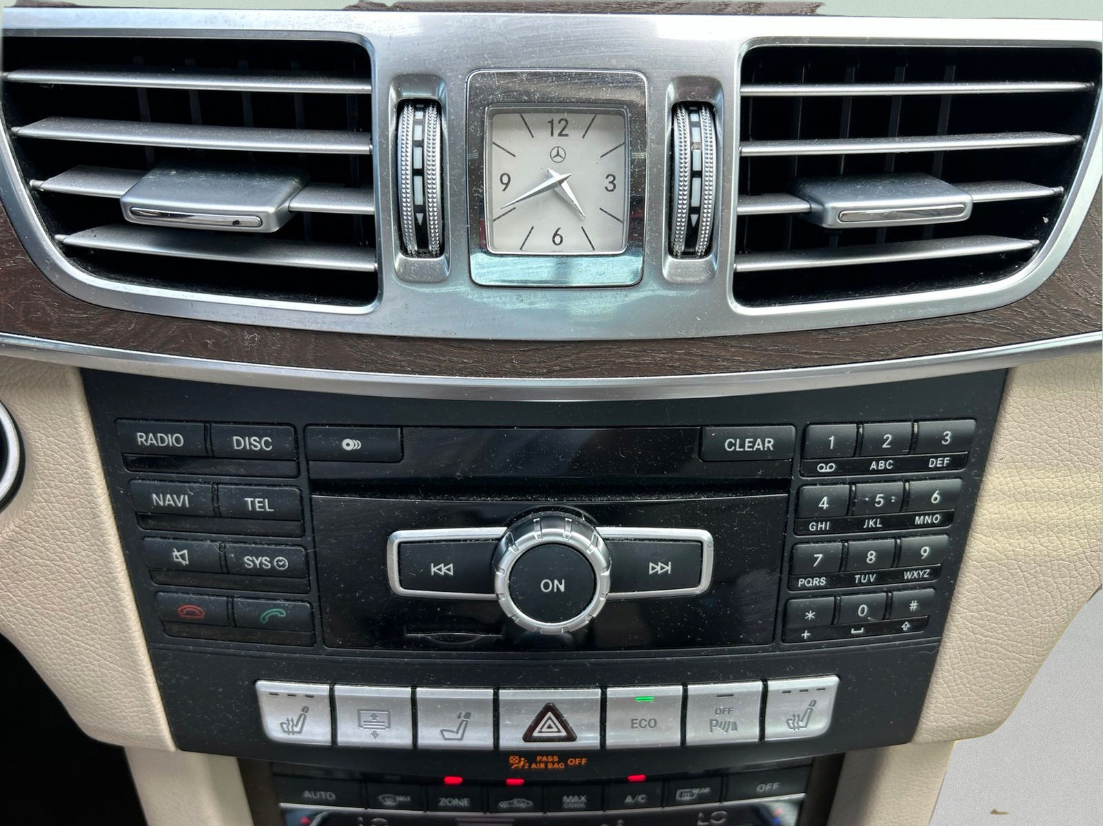 Used 2014 Mercedes-Benz E 350 Sedan image 31