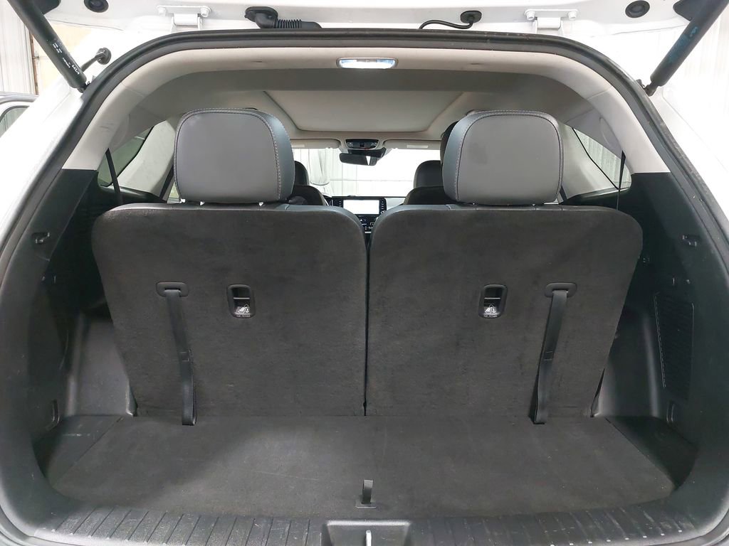 Used 2023 Kia Sorento SX Prestige image 12