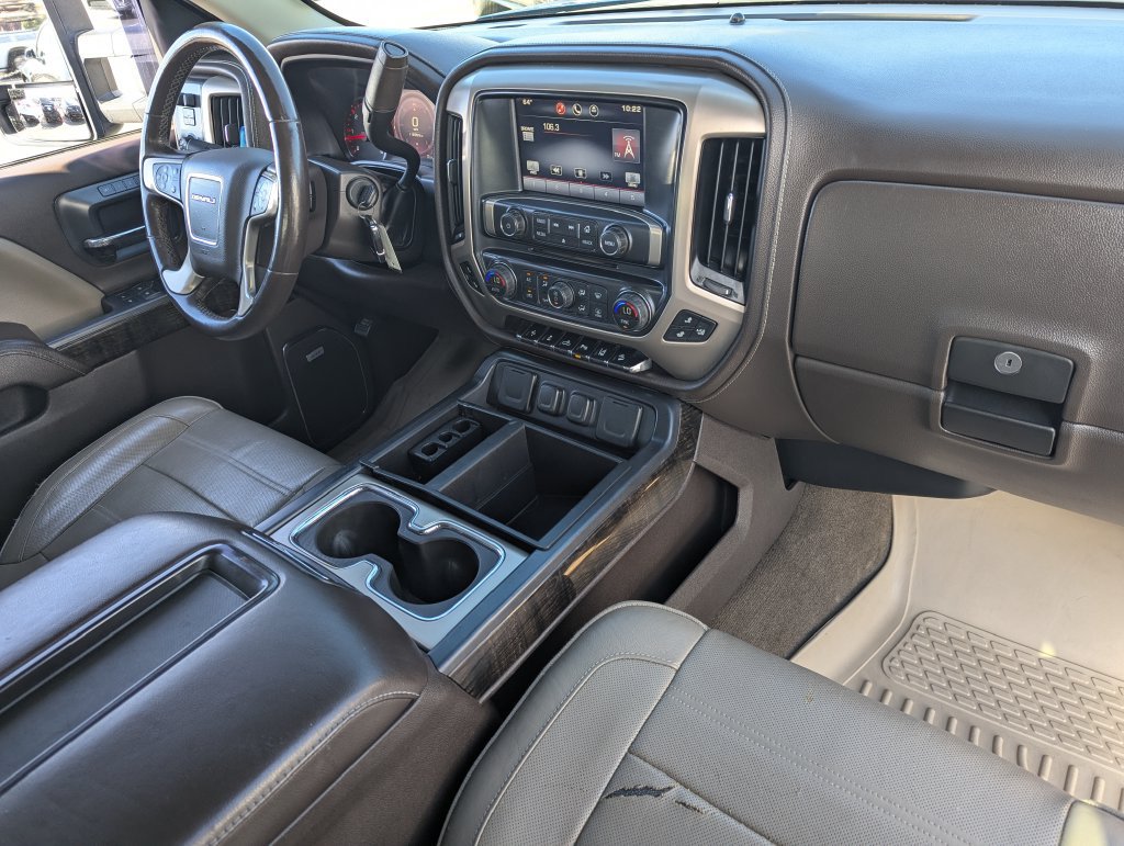 Used 2015 GMC Sierra 1500 Denali w/ Driver Alert Package AWD/4WD image 32